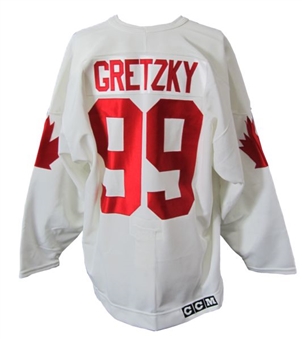 Wayne Gretzky Signed Team Canada Hockey Jersey